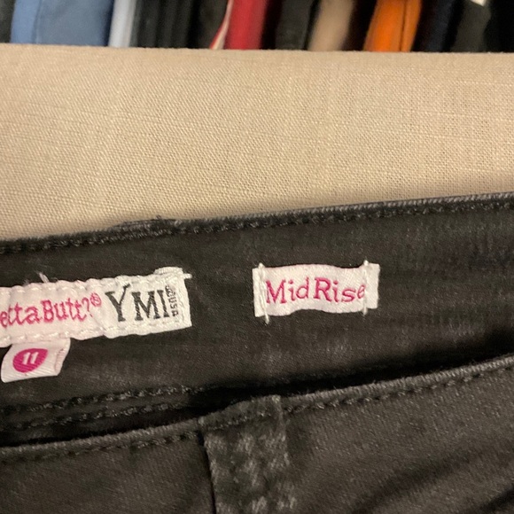 Classic Black Skinny Pants - Picture 4 of 8